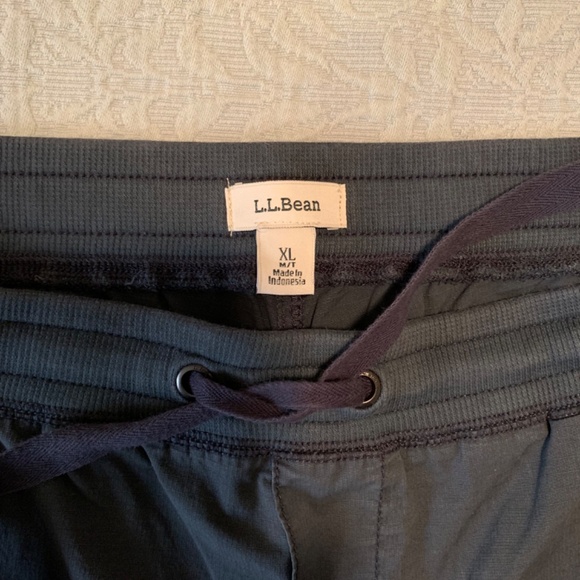 Ladies LLBean Ripstop Pants - Picture 2 of 5